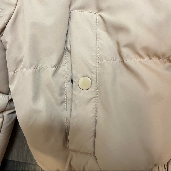 Fashion Nova Beige Tan Cropped Puffer Drop Shoulder Front Zip Jacket Size S - Picture 6 of 11